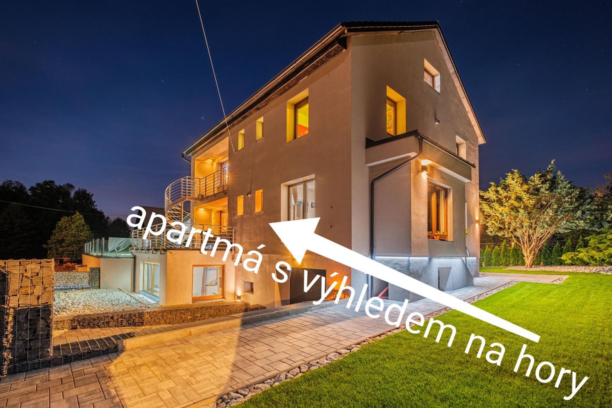 Apar7Man Jizerske Hory Apartment เฮนิเซ ภายนอก รูปภาพ