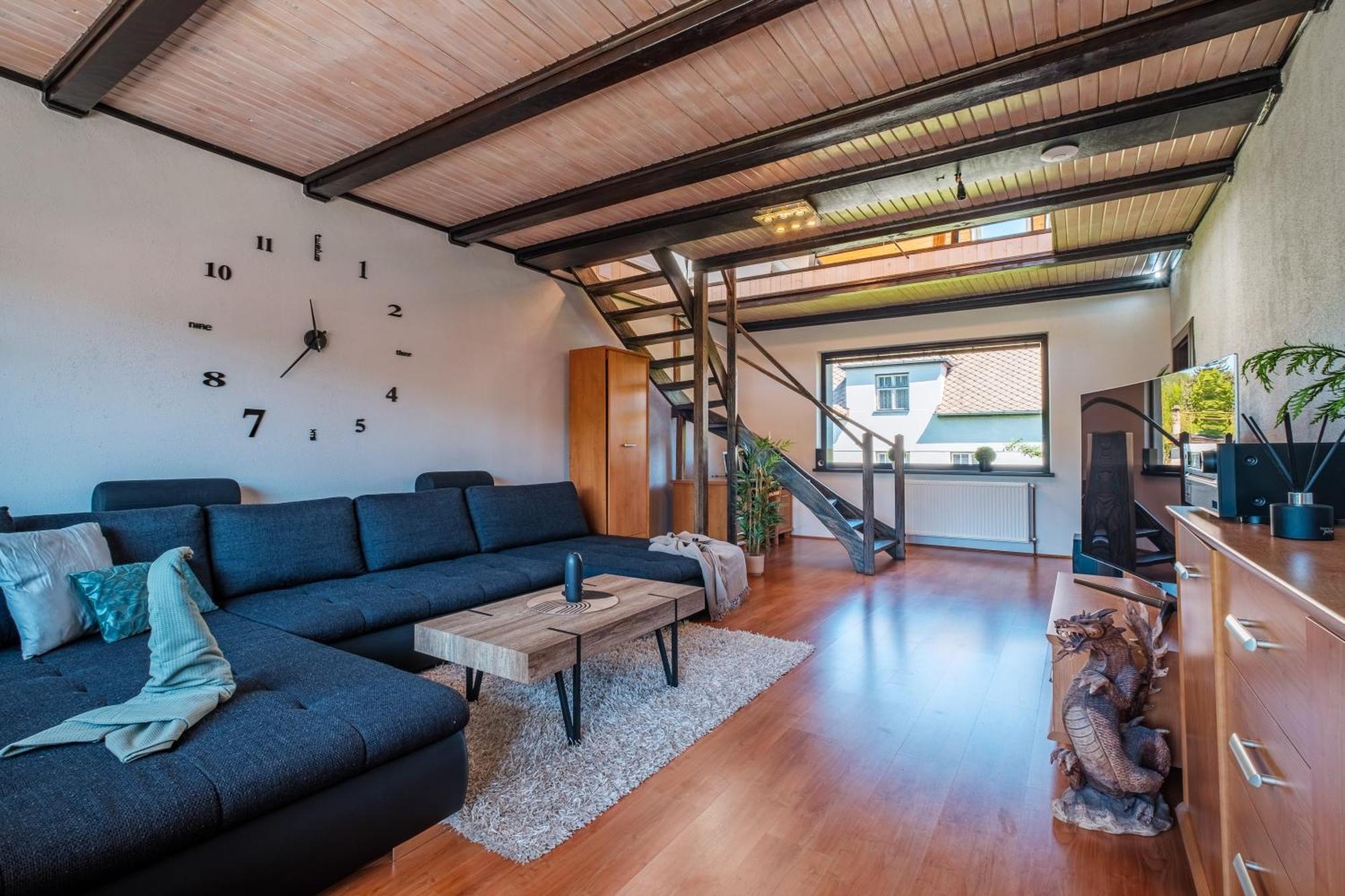 Apar7Man Jizerske Hory Apartment เฮนิเซ ภายนอก รูปภาพ