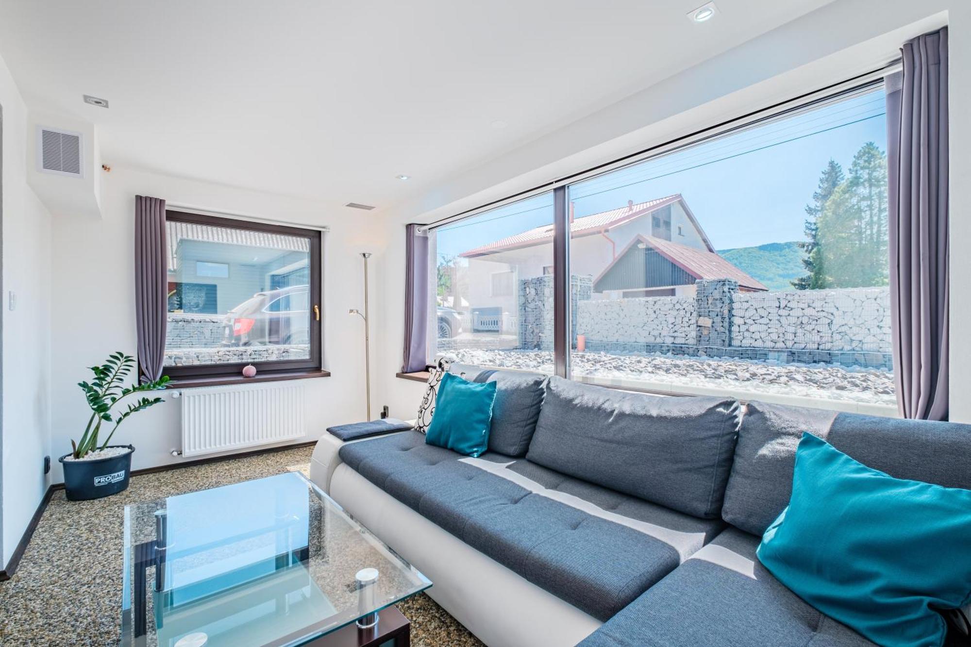 Apar7Man Jizerske Hory Apartment เฮนิเซ ภายนอก รูปภาพ