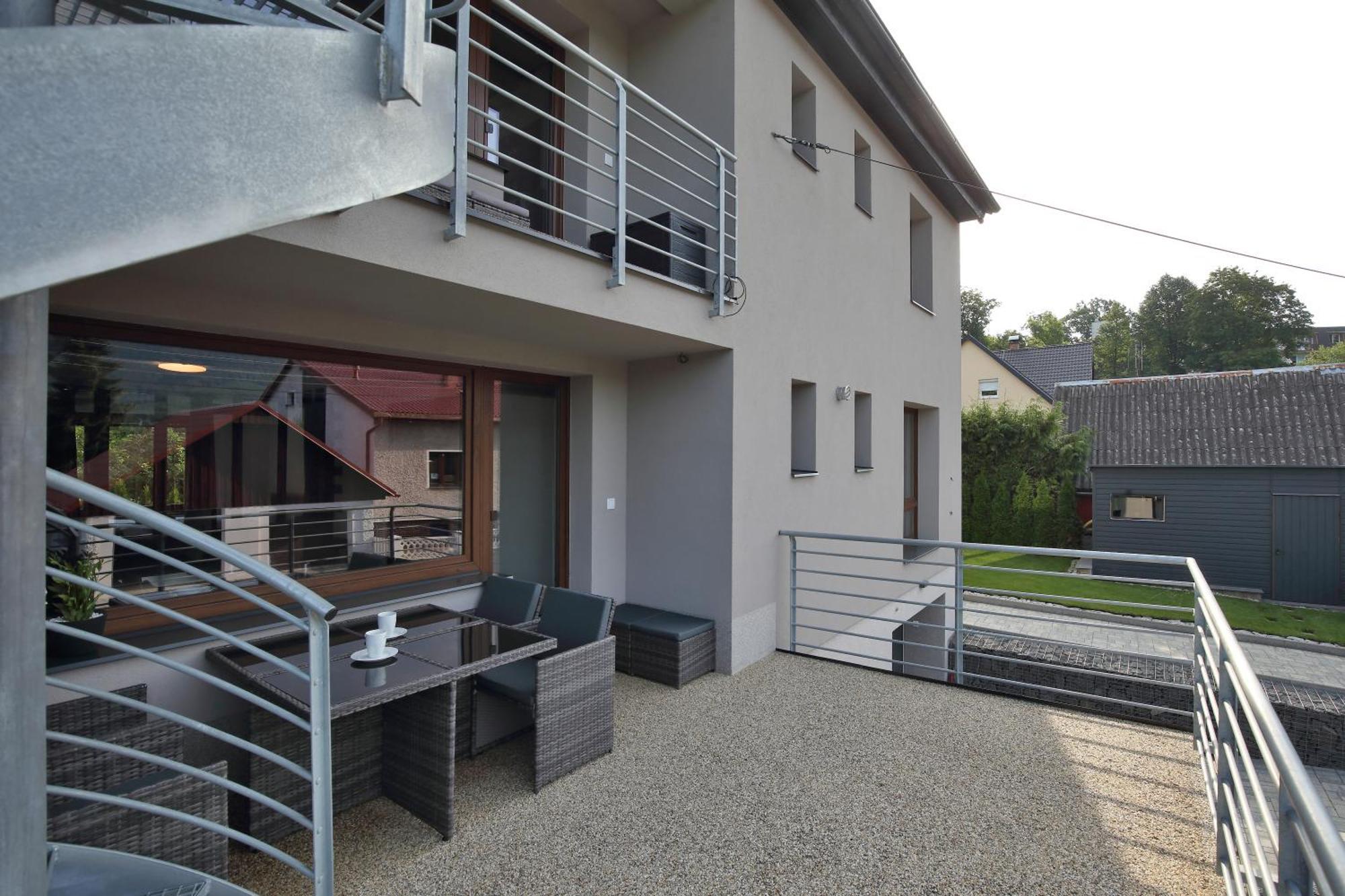 Apar7Man Jizerske Hory Apartment เฮนิเซ ภายนอก รูปภาพ