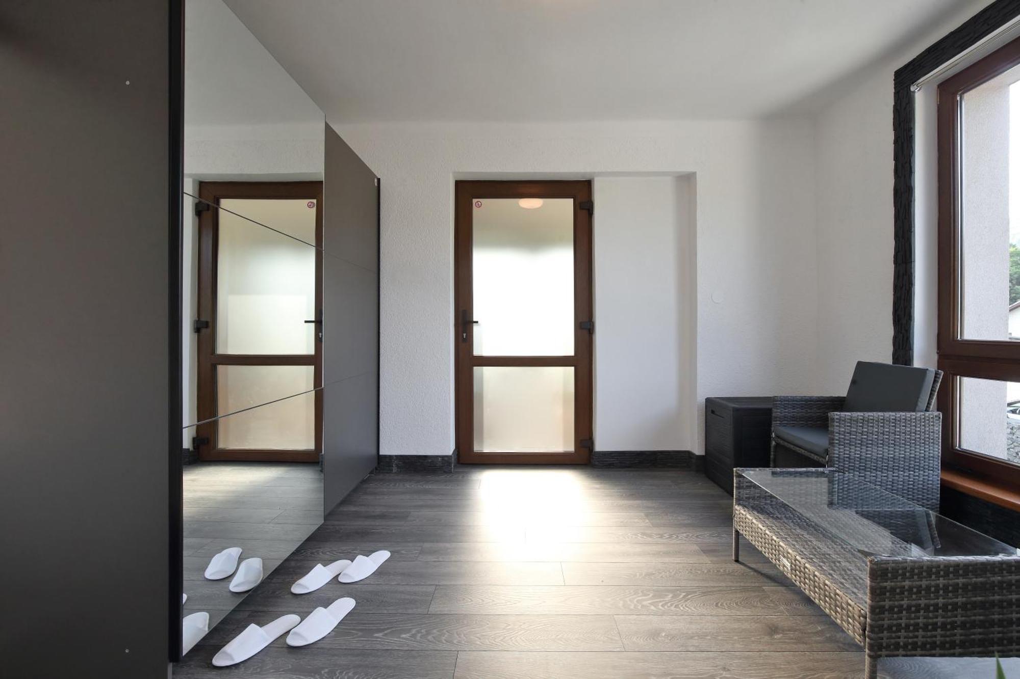 Apar7Man Jizerske Hory Apartment เฮนิเซ ภายนอก รูปภาพ