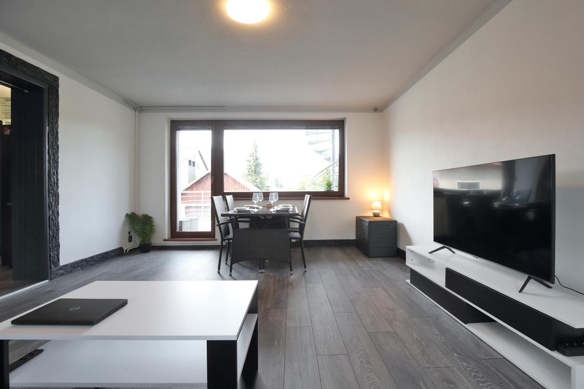 Apar7Man Jizerske Hory Apartment เฮนิเซ ภายนอก รูปภาพ
