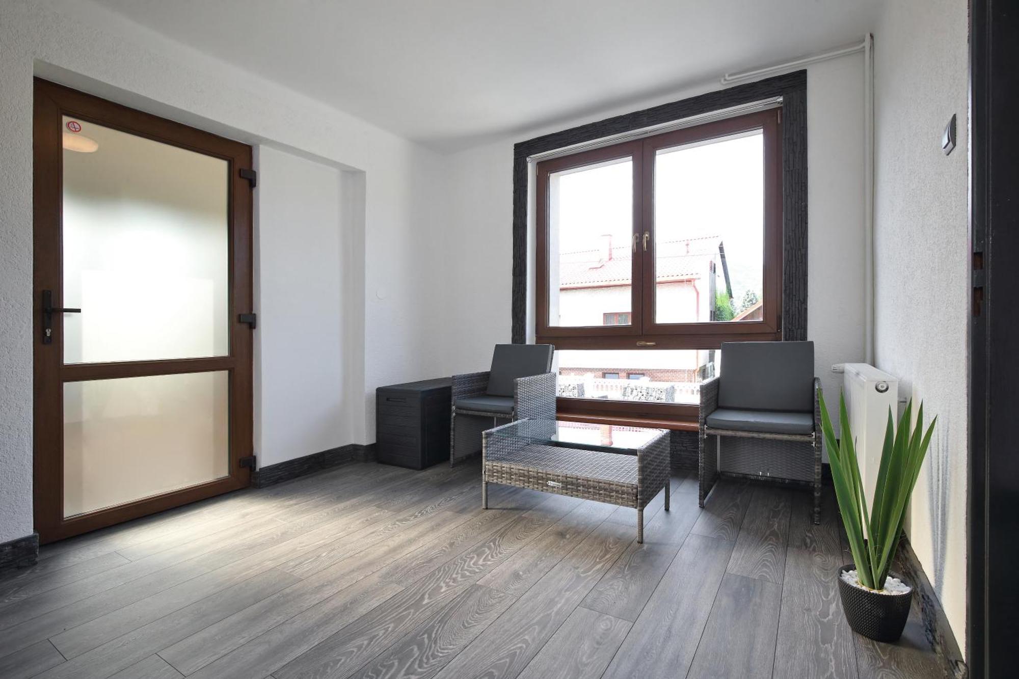 Apar7Man Jizerske Hory Apartment เฮนิเซ ภายนอก รูปภาพ